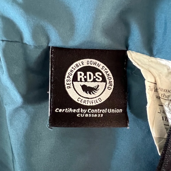 Marmot Hailey Girls Down Jacket - Picture 3 of 3